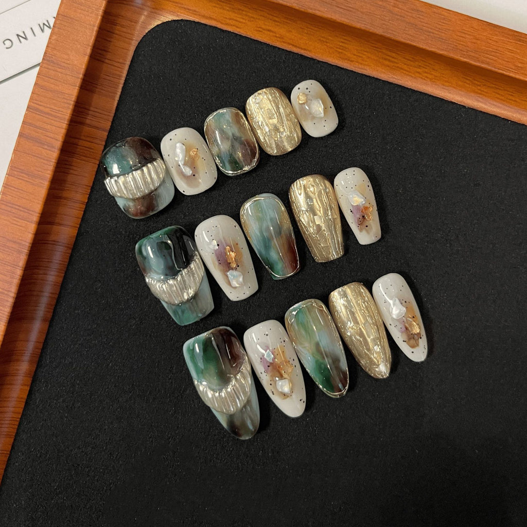 Handmade Stone Pattern Halo-Dyed Emerald Artificial Nails