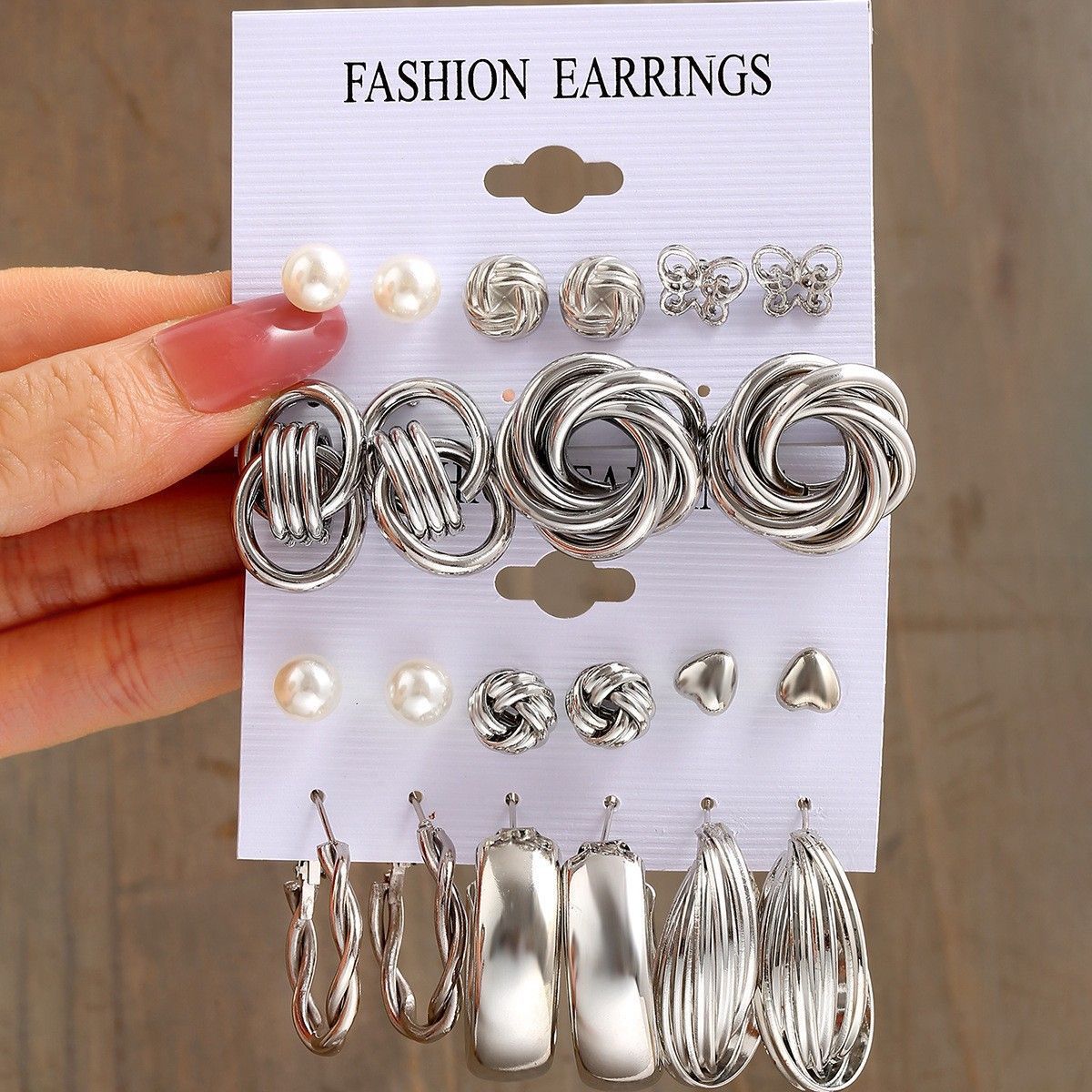 Fashion Pearl and Alloy Earrings Set